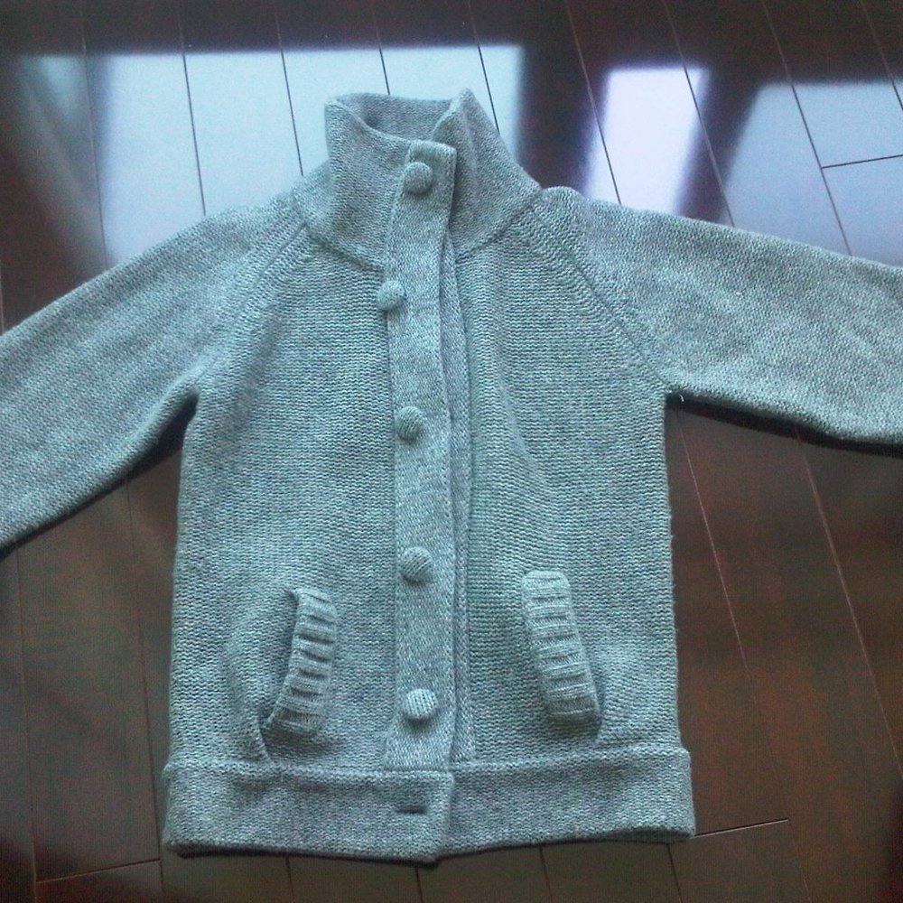 Size XS gray wool cardigan